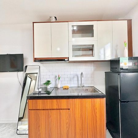 Modern & Comfy Apartment Hanoi Exteriör bild