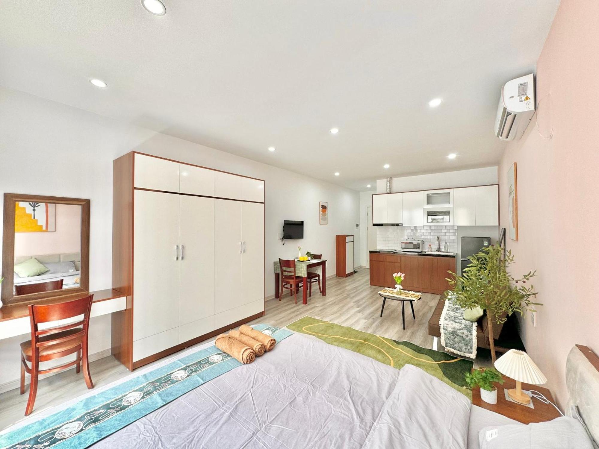 Modern & Comfy Apartment Hanoi Exteriör bild