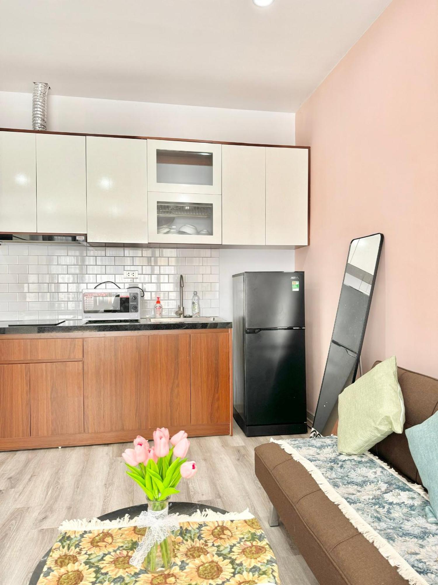 Modern & Comfy Apartment Hanoi Exteriör bild